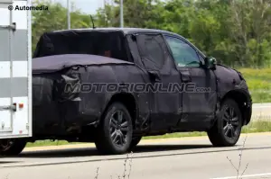 Honda Ridgeline - Foto spia 05-08-2015