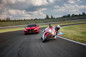 Honda Type R e Fireblade