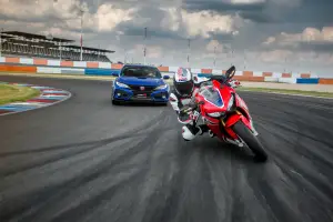 Honda Type R e Fireblade