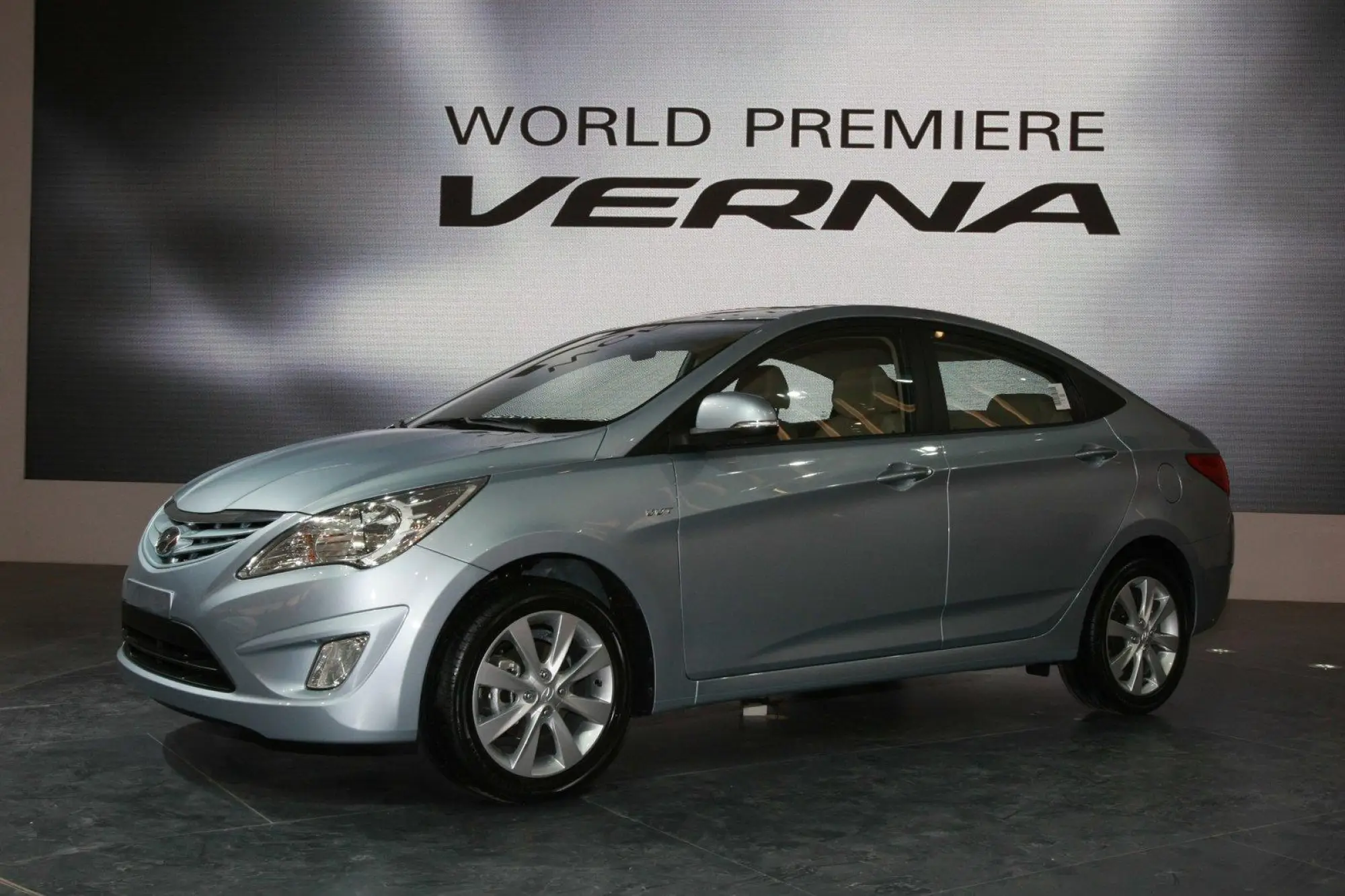 Hyundai Accent 2011 - 8