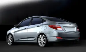Hyundai Accent 2011 - 21