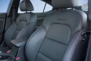 Hyundai Elantra 2017 - 10