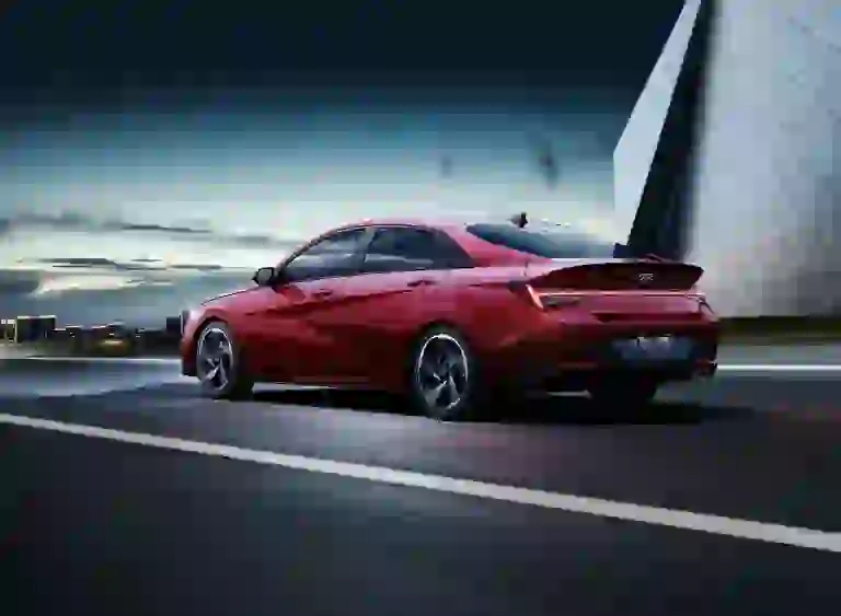 Hyundai Elantra 2021 -N Line  - 6
