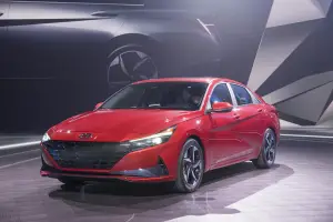 Hyundai Elantra 2021 - 25