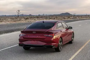 Hyundai Elantra 2021