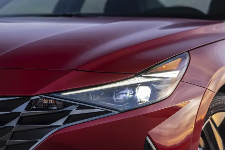 Hyundai Elantra 2021 - 80