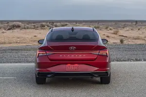 Hyundai Elantra 2021