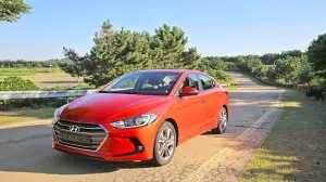 Hyundai Elantra MY 2016