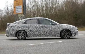 Hyundai Elantra N 2021 - Foto spia 01-04-2021