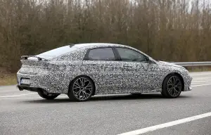 Hyundai Elantra N 2021 - Foto spia 01-04-2021