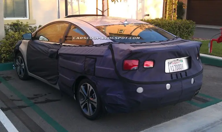 Hyundai Elantra/i40 coupé spy - 1