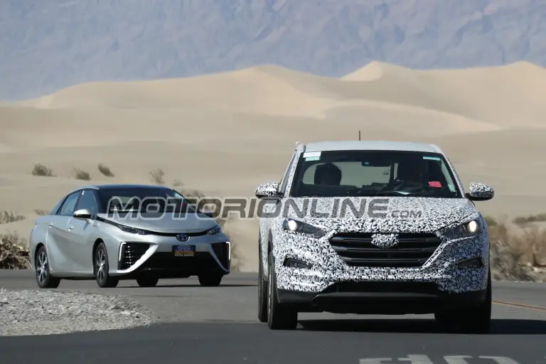 Hyundai Fuel Cell - foto spia 11-08-2016 - 1