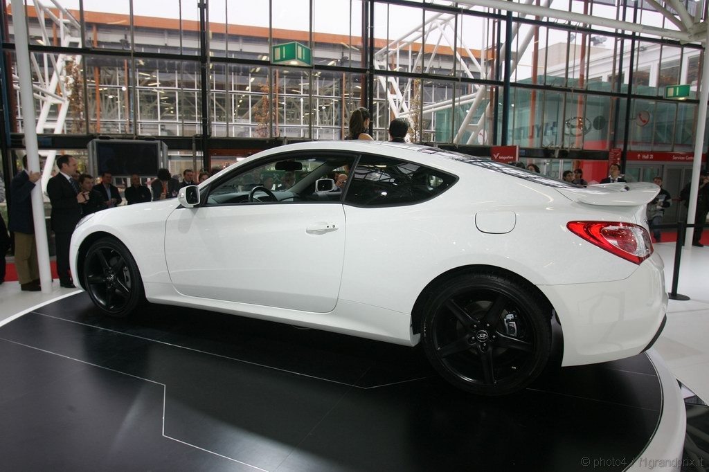 Hyundai Genesis coupé Motorshow 2010 Bologna