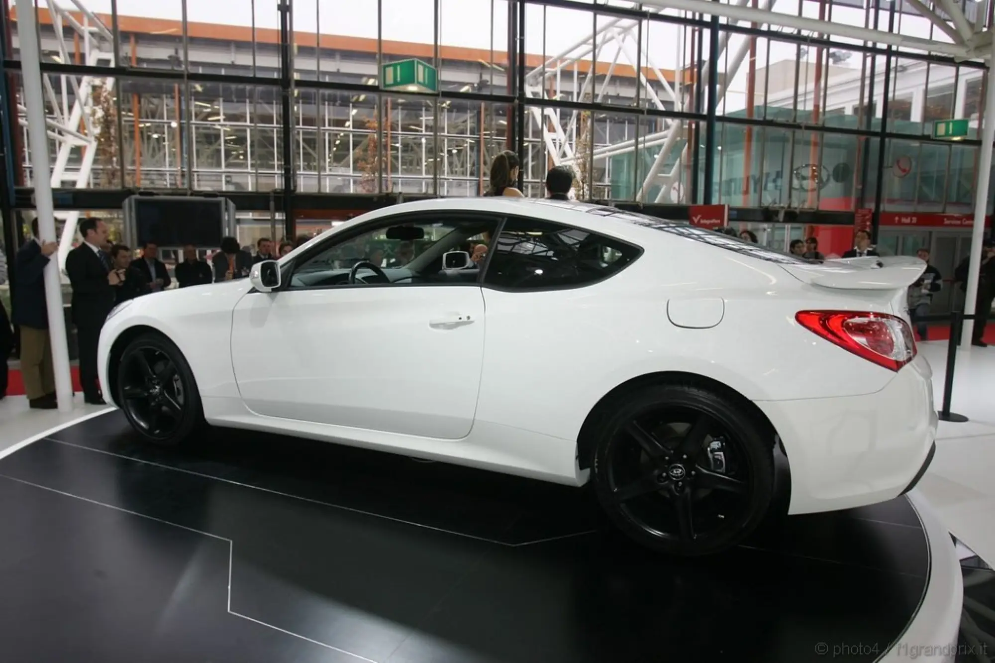 Hyundai Genesis coupé Motorshow 2010 Bologna - 7