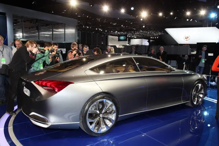 Hyundai HCD-14 Concept - Salone di Detroit 2013 - 5