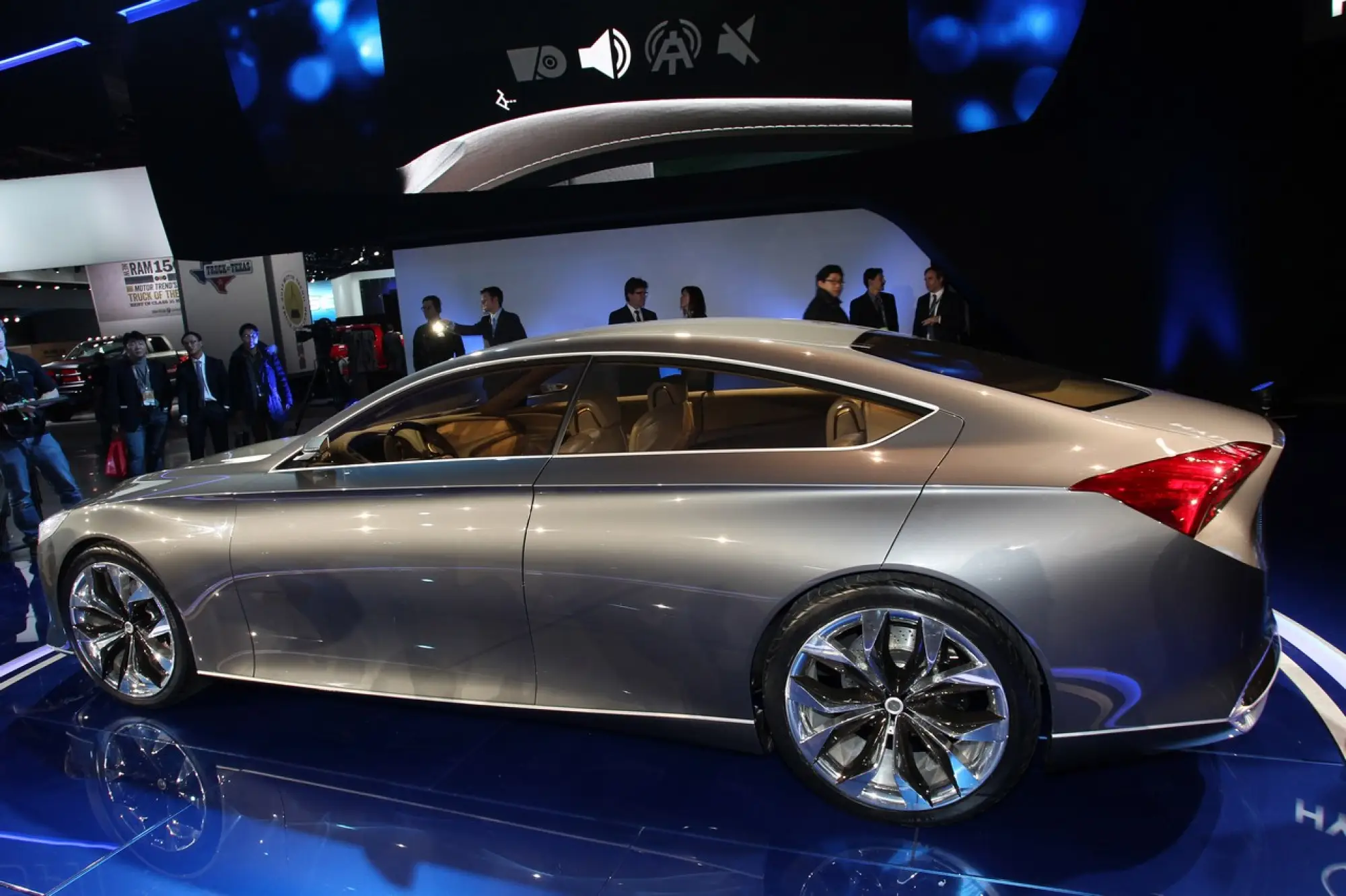 Hyundai HCD-14 Concept - Salone di Detroit 2013 - 7