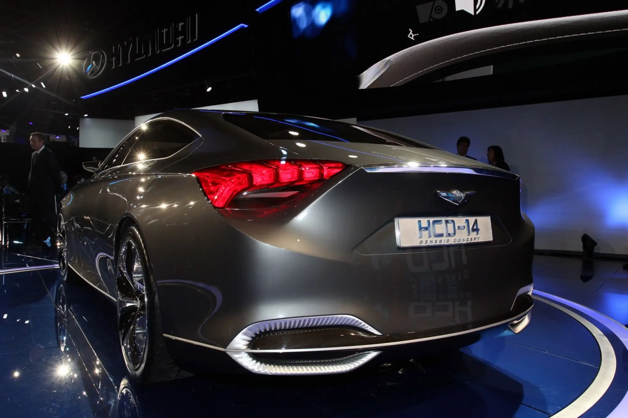 Hyundai HCD-14 Concept - Salone di Detroit 2013 - 9