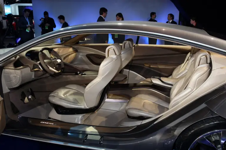 Hyundai HCD-14 Concept - Salone di Detroit 2013 - 12