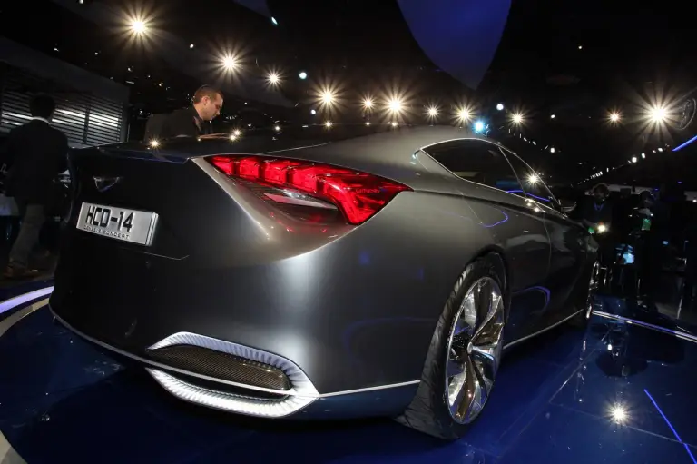 Hyundai HCD-14 Concept - Salone di Detroit 2013 - 14