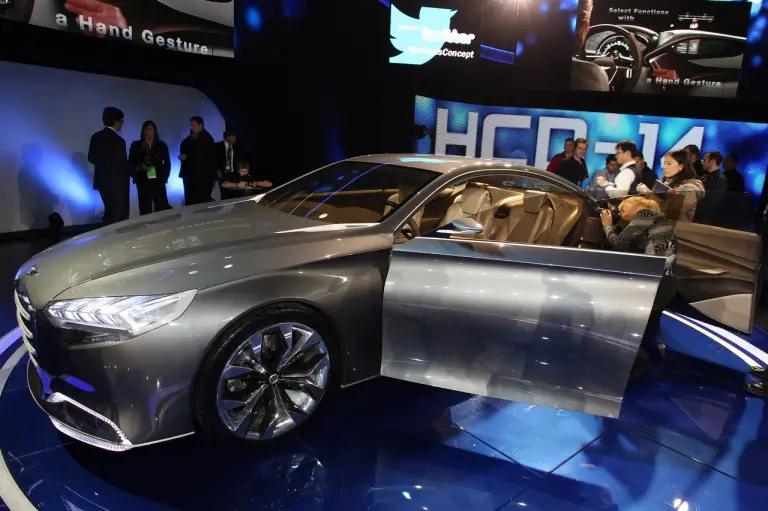 Hyundai HCD-14 Concept - Salone di Detroit 2013 - 17
