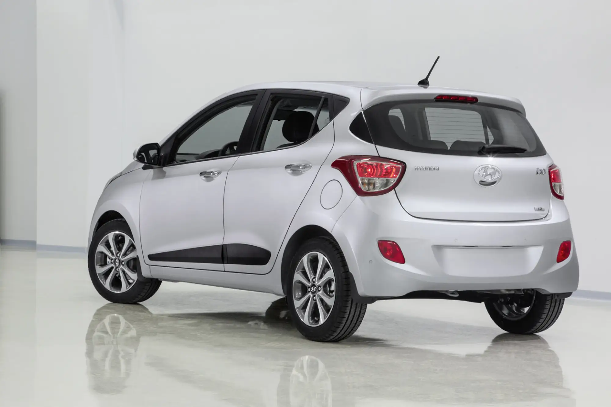 Hyundai i10 2013 - Foto ufficiali - 2