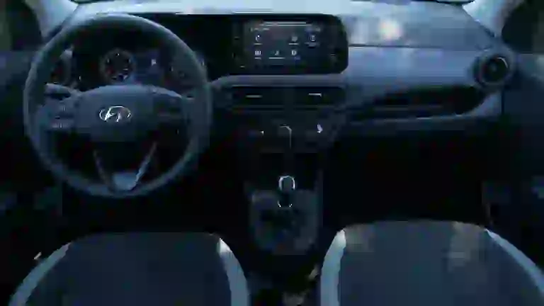 Hyundai i10 2020 Com'è e Come va - 12
