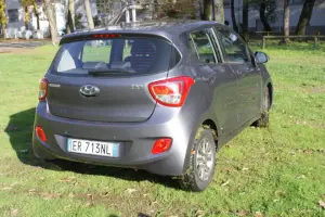 Hyundai i10: prova su strada