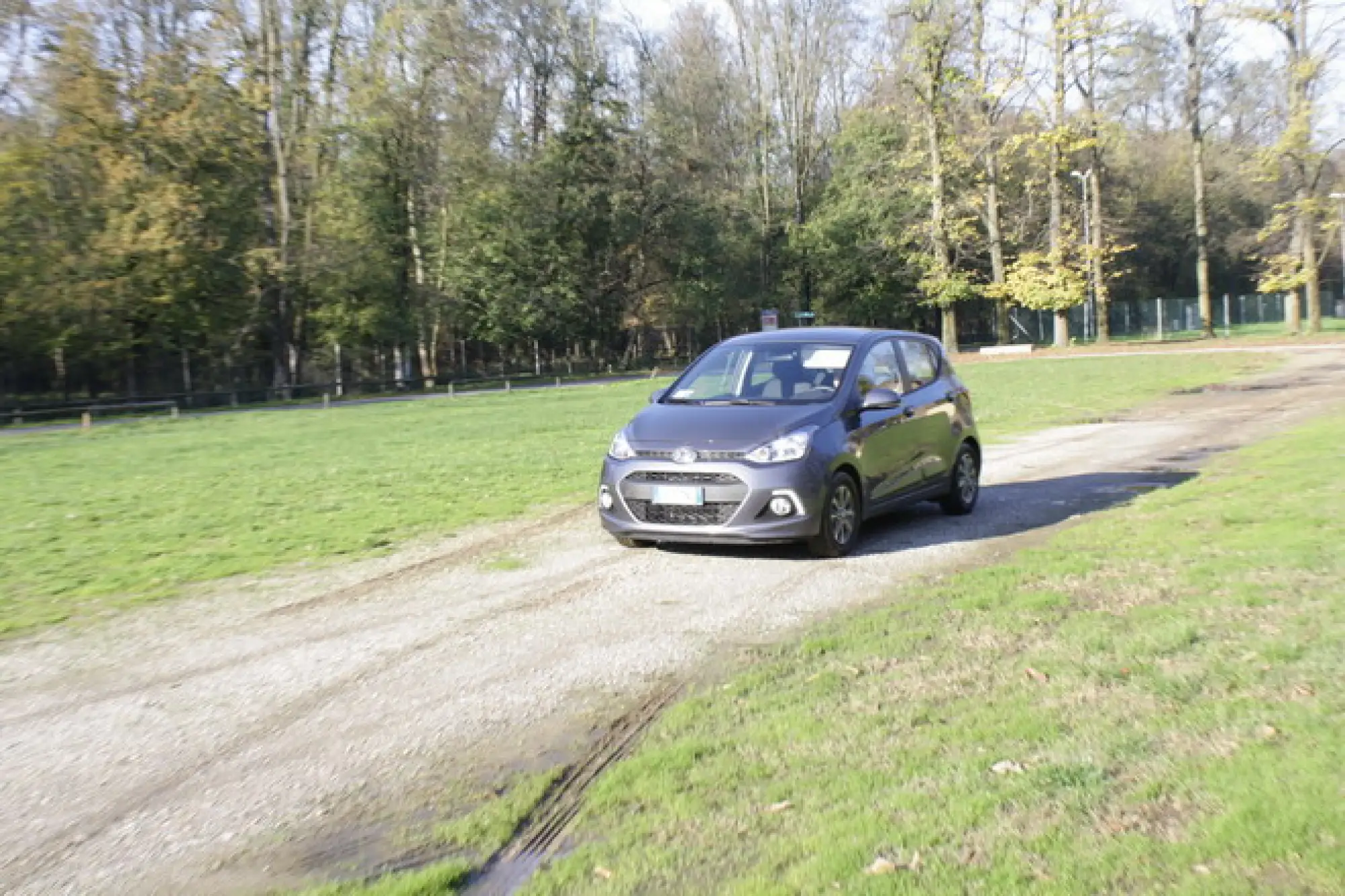 Hyundai i10: prova su strada - 26