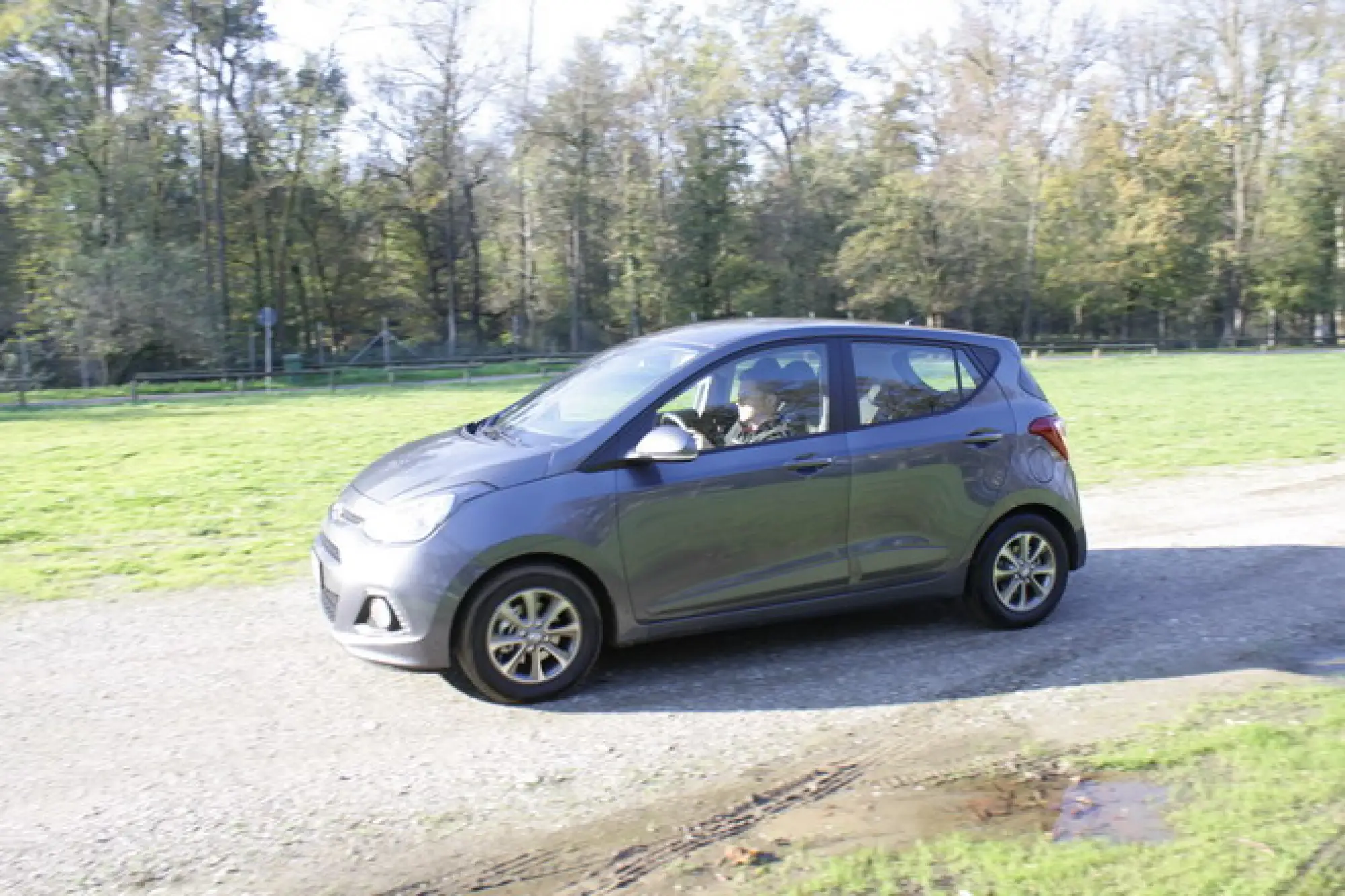 Hyundai i10: prova su strada - 31