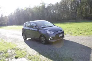 Hyundai i10: prova su strada