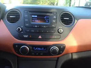 Hyundai i10: prova su strada