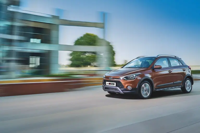 Hyundai i20 Active - foto ufficiali - 19