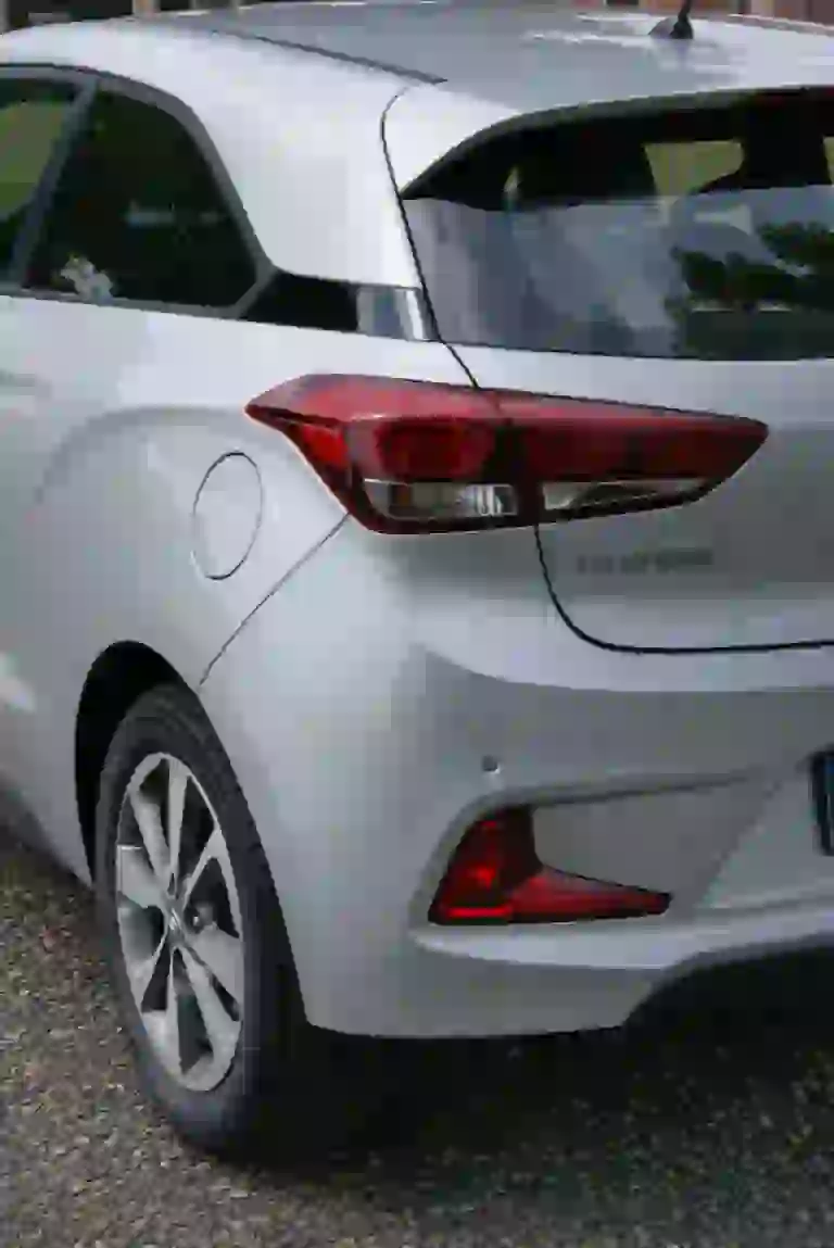 Hyundai i20 Coupe - primo contatto 2015 - 17