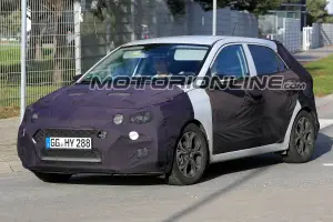 hyundai i20 foto spia 17 gennaio 2018