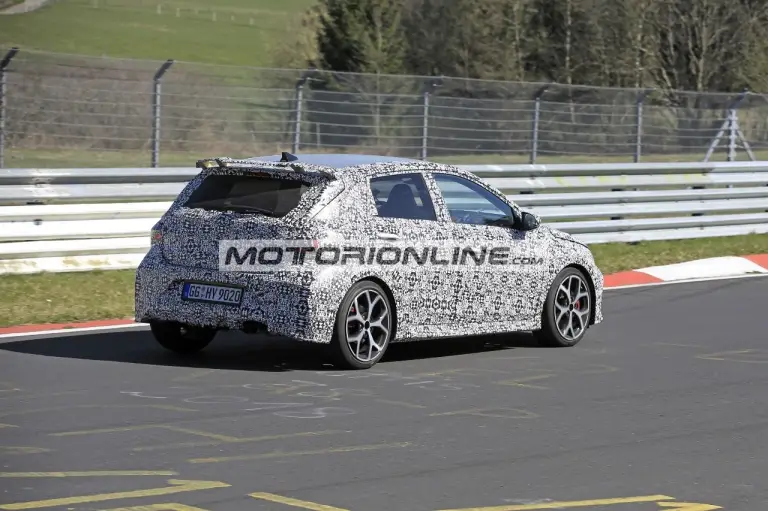 Hyundai i20 N - Foto spia 25-3-2020 - 16