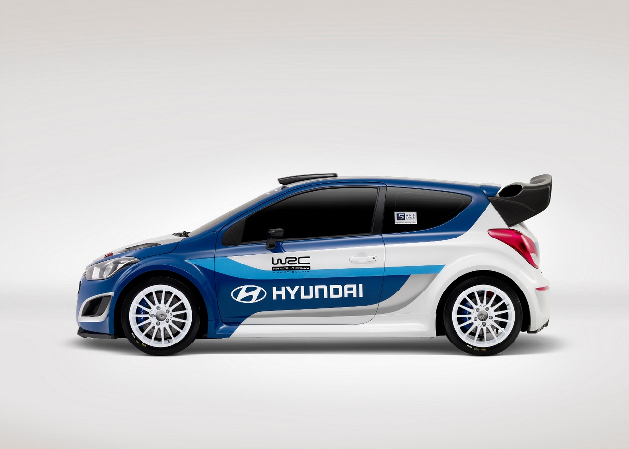 Hyundai i20 WRC - Salone di Parigi 2012