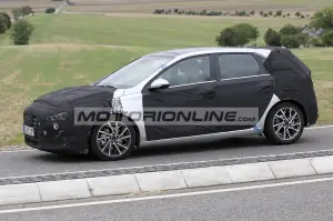 Hyundai i30 Facelift - Foto spia 17-9-2019