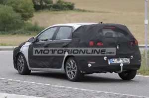 Hyundai i30 Facelift - Foto spia 17-9-2019