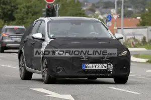 Hyundai i30 Facelift - Foto spia 17-9-2019