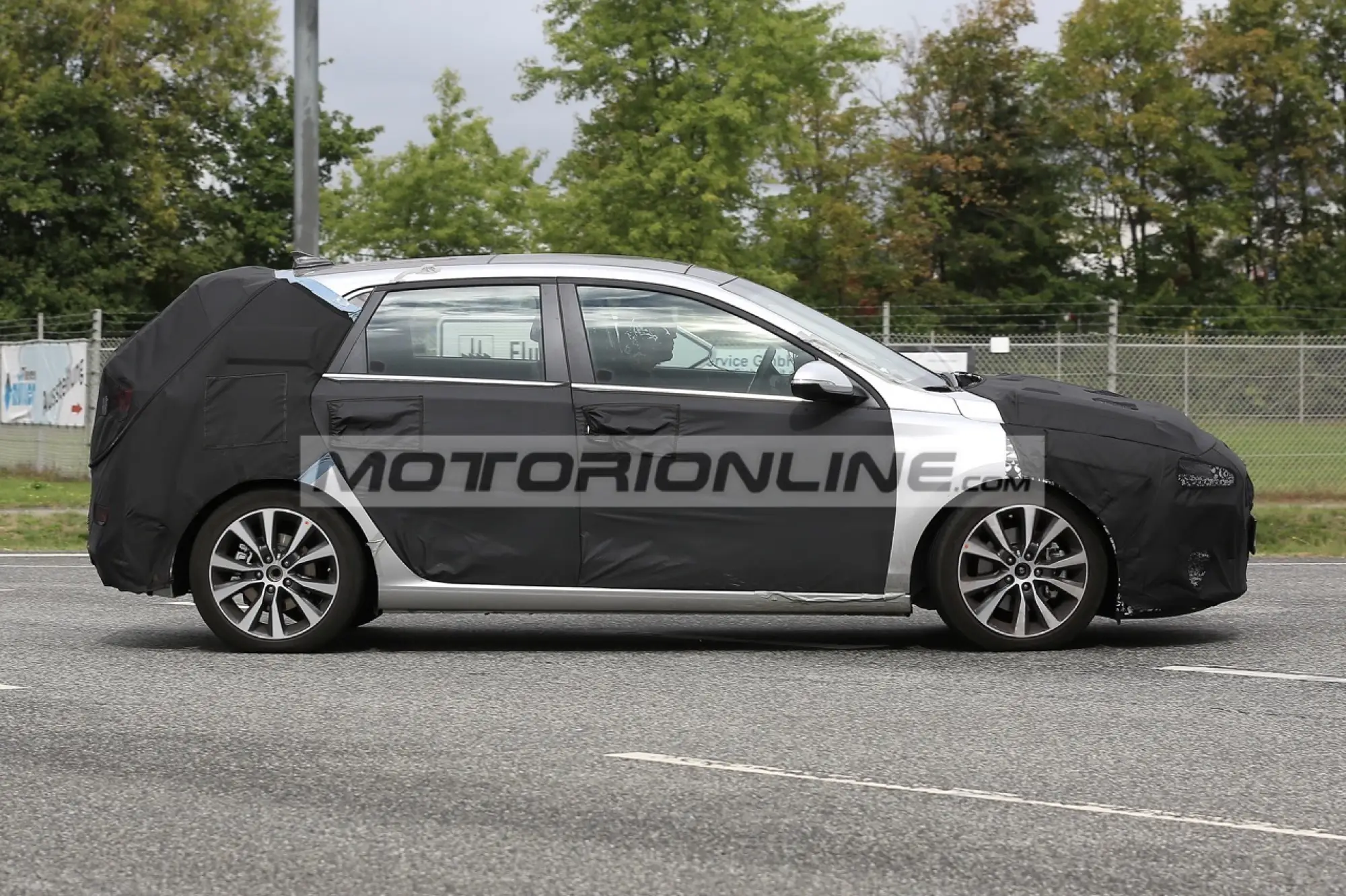 Hyundai i30 Facelift - Foto spia 17-9-2019 - 15