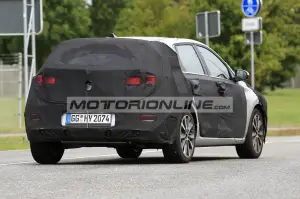Hyundai i30 Facelift - Foto spia 17-9-2019