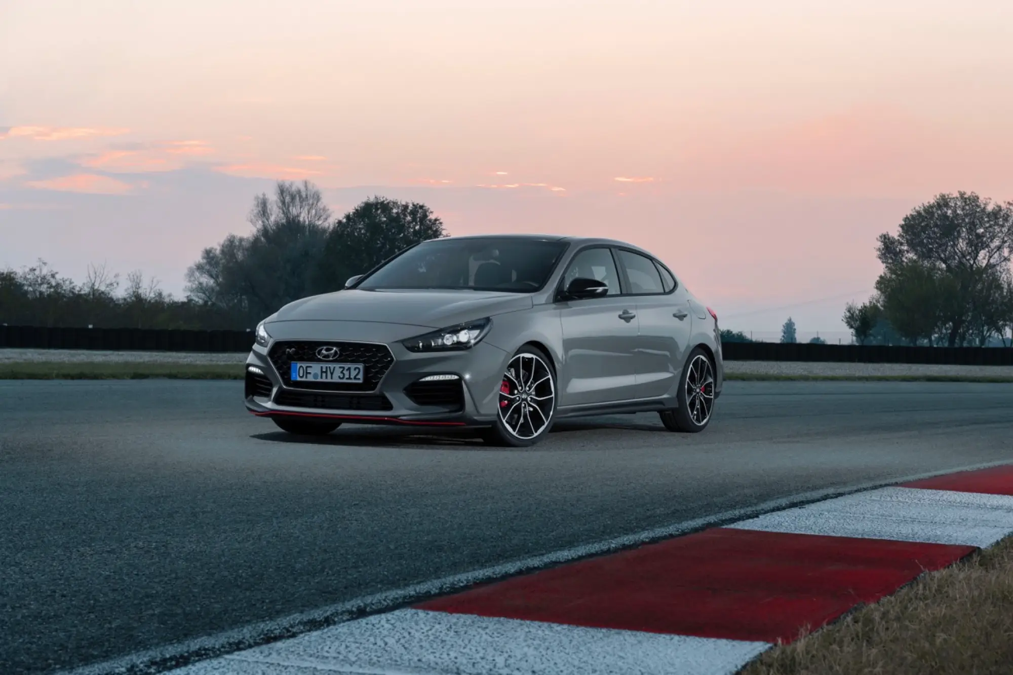 Hyundai i30 Fastback N - Foto ufficiali - 11