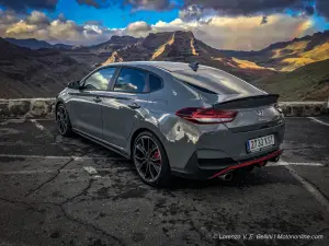 Hyundai i30 Fastback N Performance - Test Drive in Anteprima