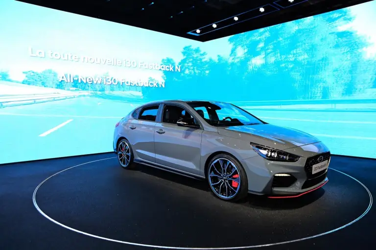 Hyundai i30 Fastback N - Salone di Parigi 2018 - 14