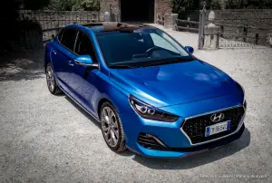 Hyundai i30 Fastback - Prova su Strada