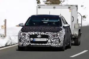 Hyundai i30 MY 2017 - Foto spia 01-10-2015 - 1