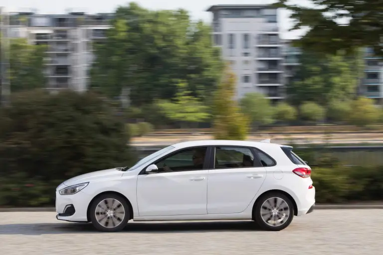 Hyundai i30 MY 2019 - 14