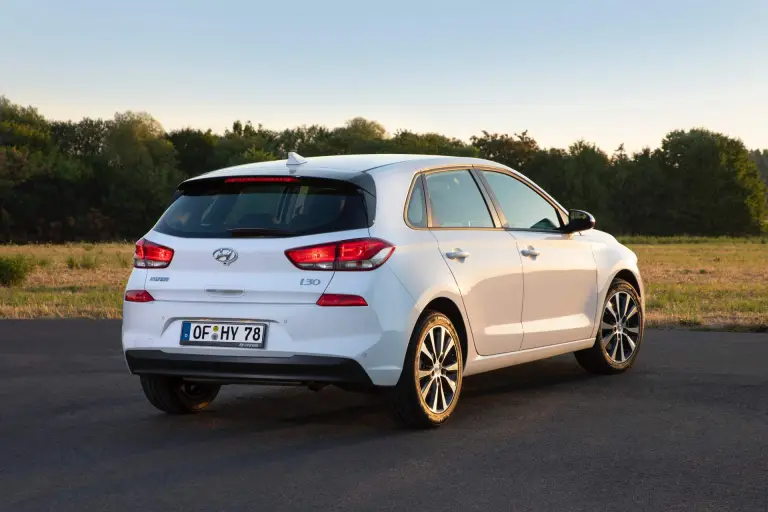 Hyundai i30 MY 2019 - 17