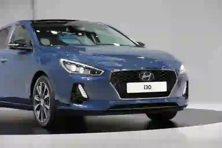 Hyundai i30 MY2017 - 15