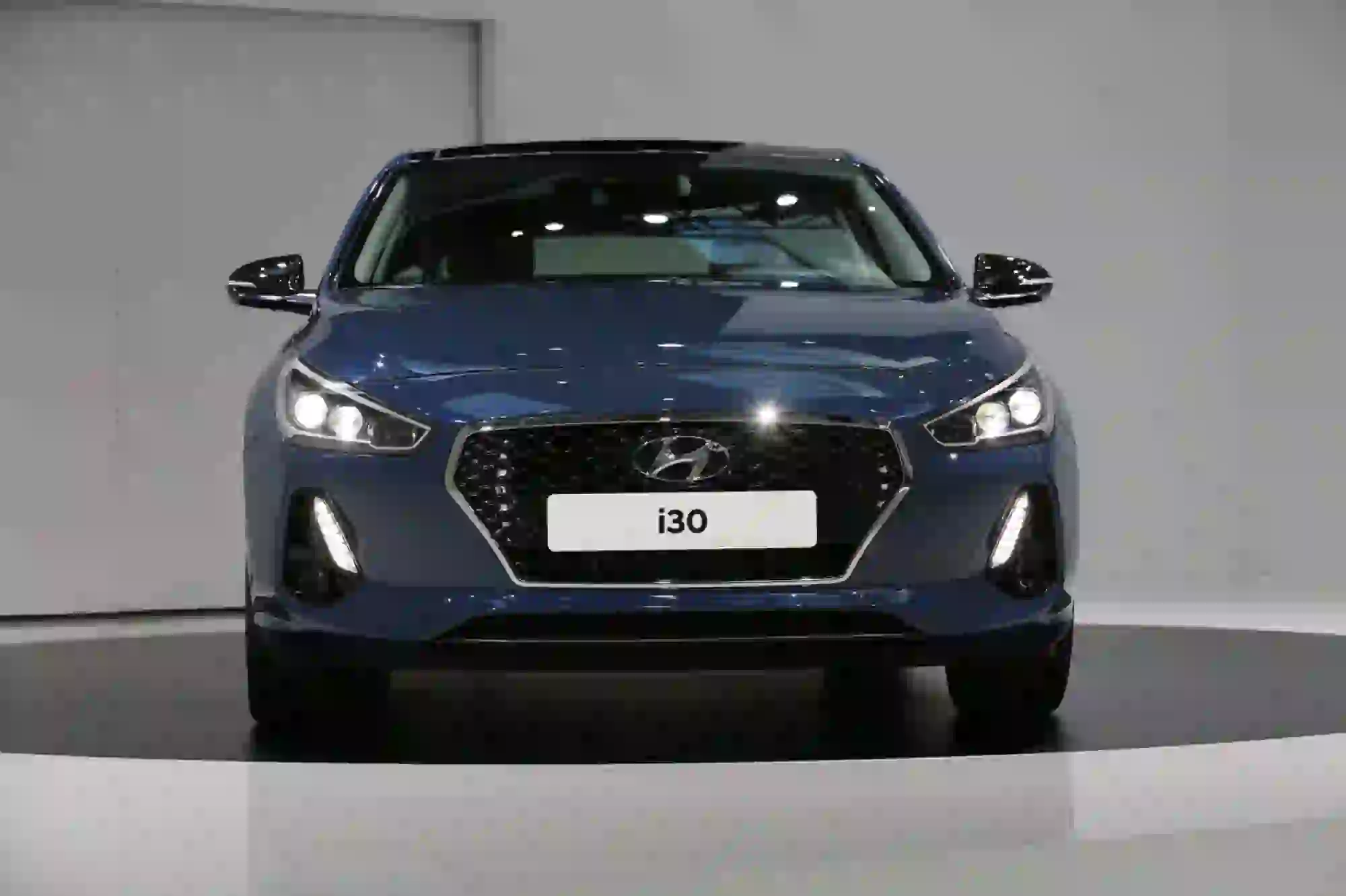 Hyundai i30 MY2017 - 19